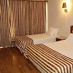 Exe Sao Lazaro Hotel