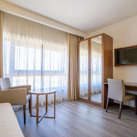 Exe Sao Lazaro Hotel 4*