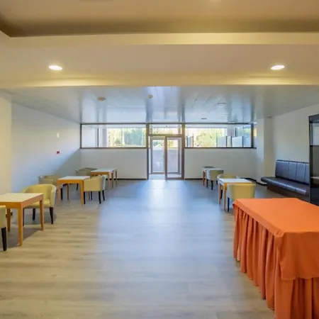 Hotel Exe Sao Lazaro 4*