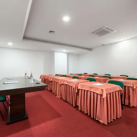 Exe Sao Lazaro Hotel 4*