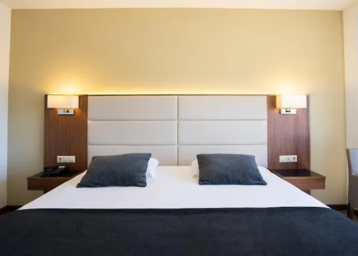 Hotel Exe São Lázaro 4*