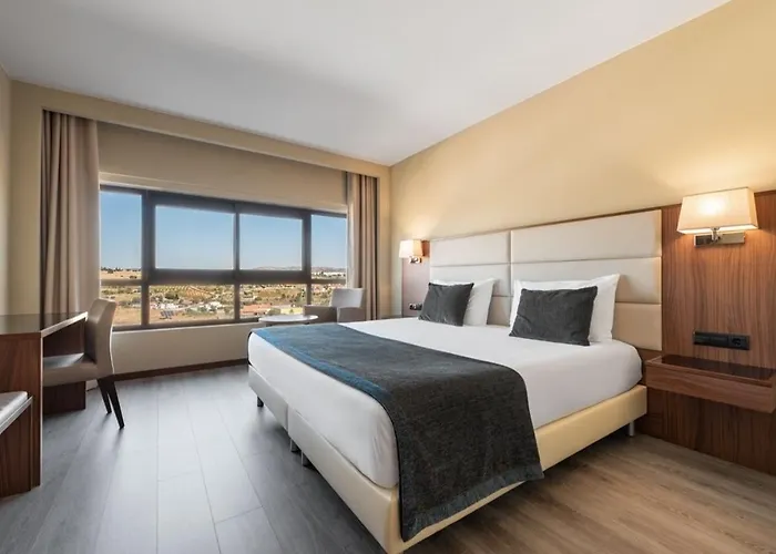 Hotel Exe São Lázaro 4*