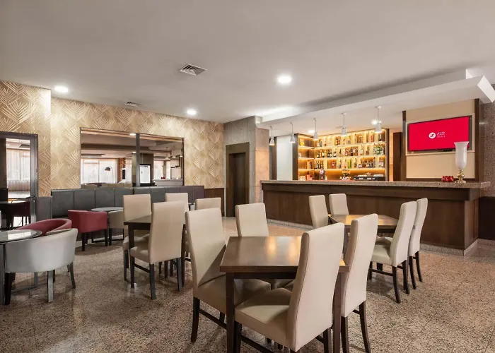 Hotel Exe São Lázaro